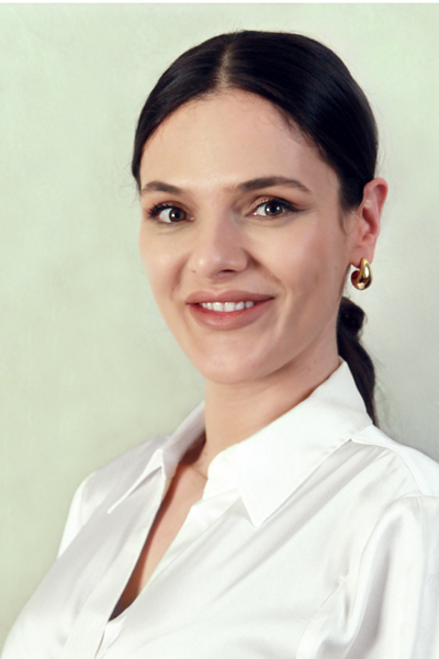Dr CRISTINA TOMA Pedodontiste / Orthodontiste Chirurgien-Dentiste